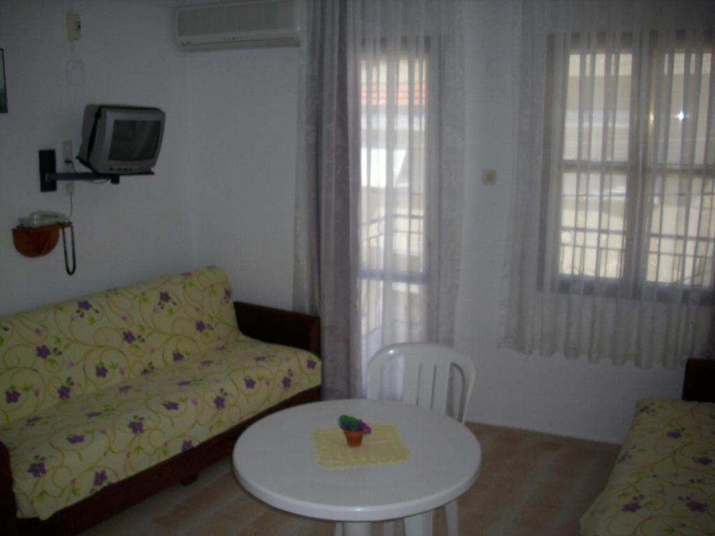 Cesme Vural Apart Hotel Phòng bức ảnh